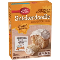 Betty Crocker Snickerdoodle Cupckae & Frosting Kit Food Product Image