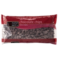 Semi-Sweet Chocolate Chips 12oz - Market Pantry Food Product Image